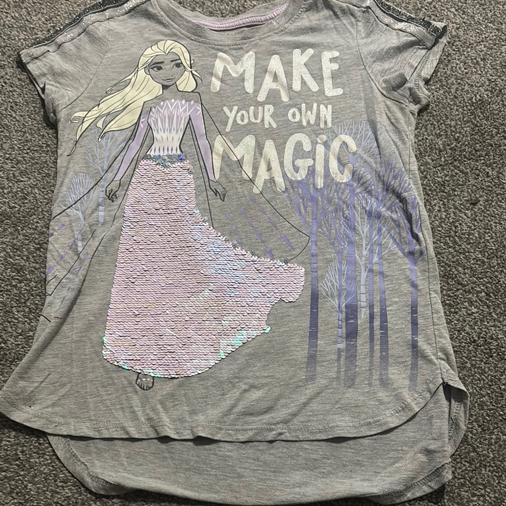 Gray and Purple Graphic T-Shirt